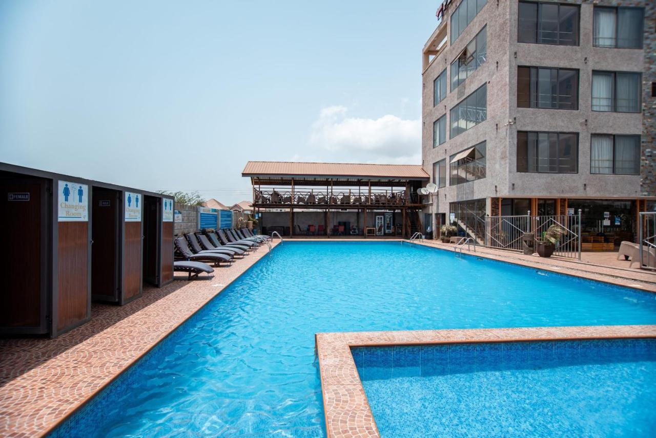 Plus 33 Hotel Nungua Exteriér fotografie