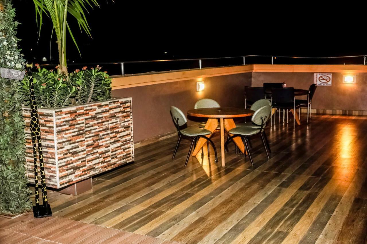 Plus 33 Hotel Nungua Exteriér fotografie