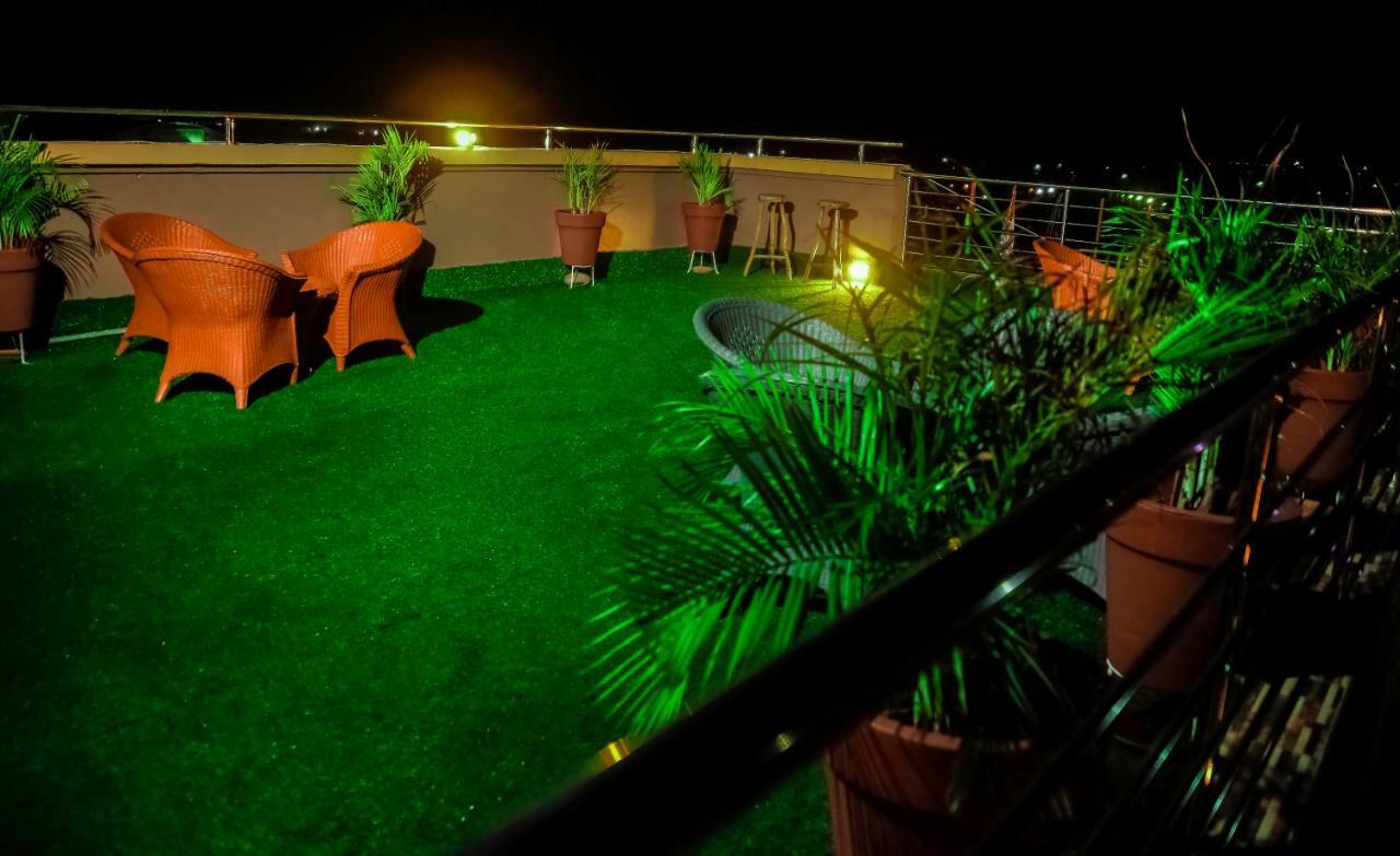 Plus 33 Hotel Nungua Exteriér fotografie